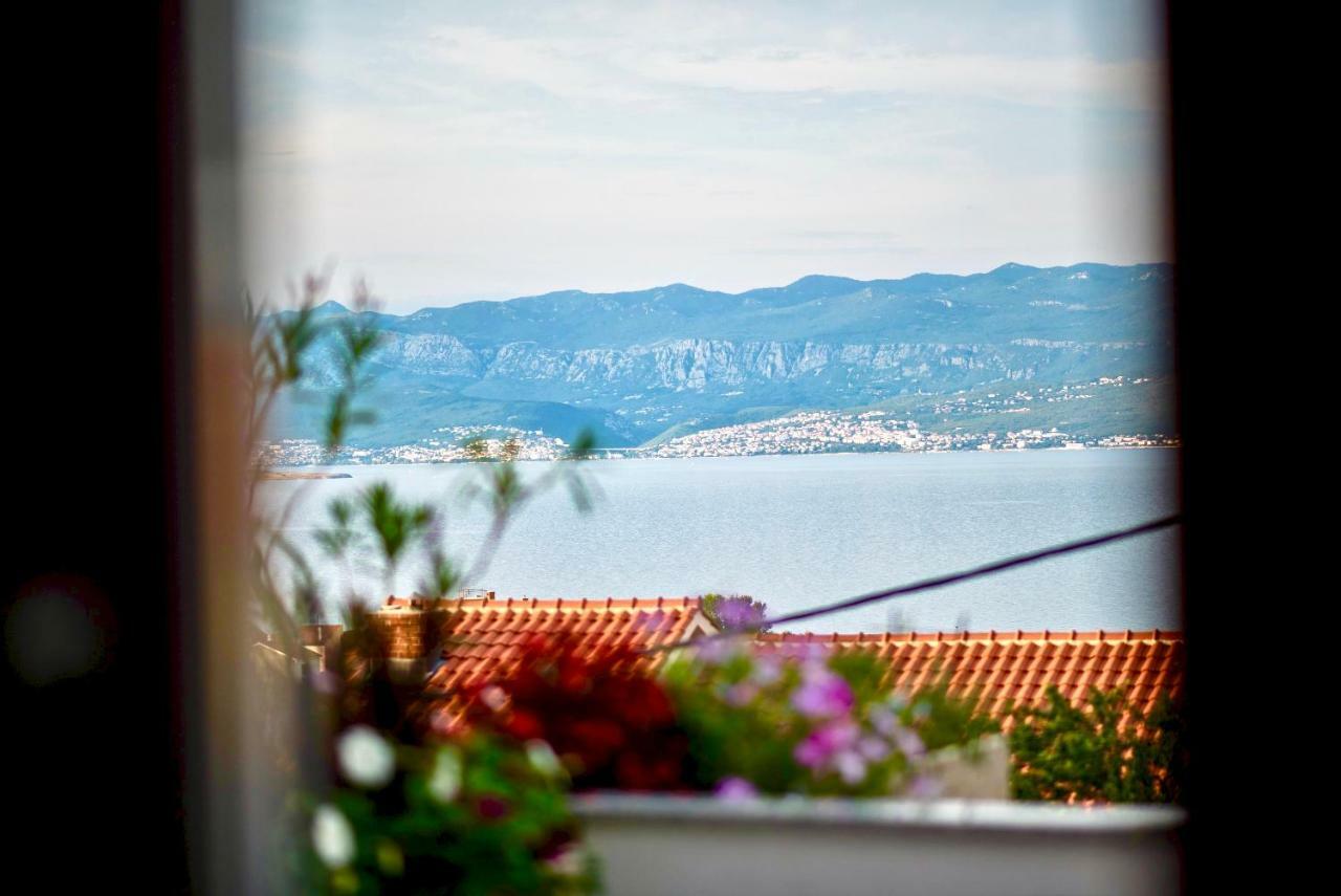 Bura Villa Vrbnik Exterior photo